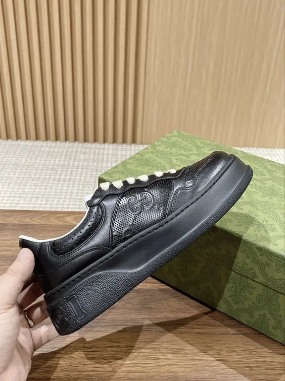 Gucci Shoe 